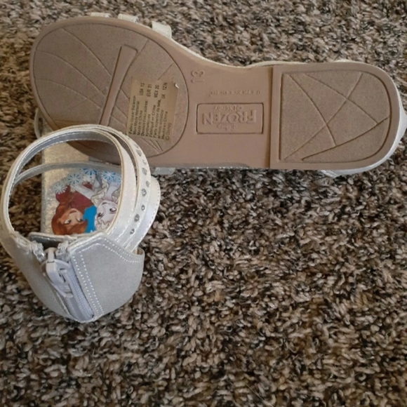 Disney Frozen sandals - Picture 5 of 5